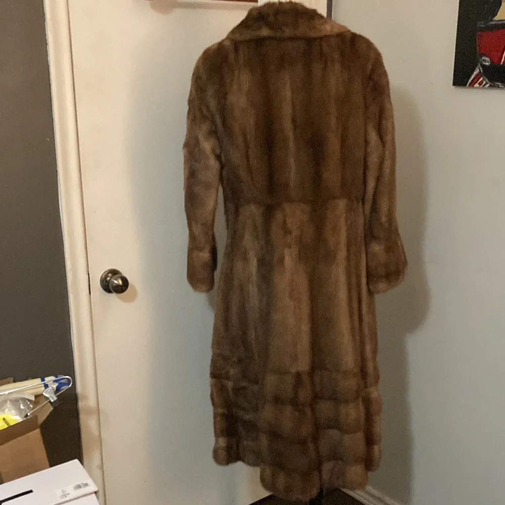Vintage fur coat and hat - Picture 6 of 16